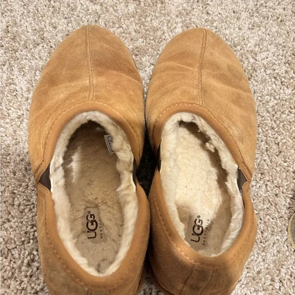 UGG Tan Sheepskin Romeo Men's Slipper Sz 10 - Picture 4 of 7
